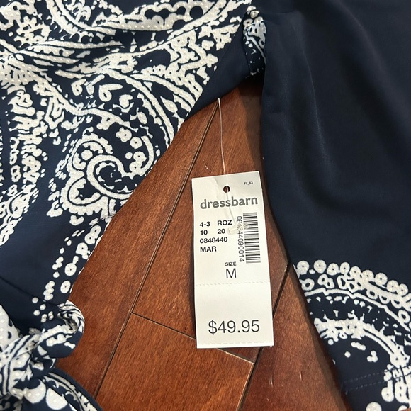 NWT Navy and White Paisley Faux Wrap Dress Size Medium - Picture 4 of 12